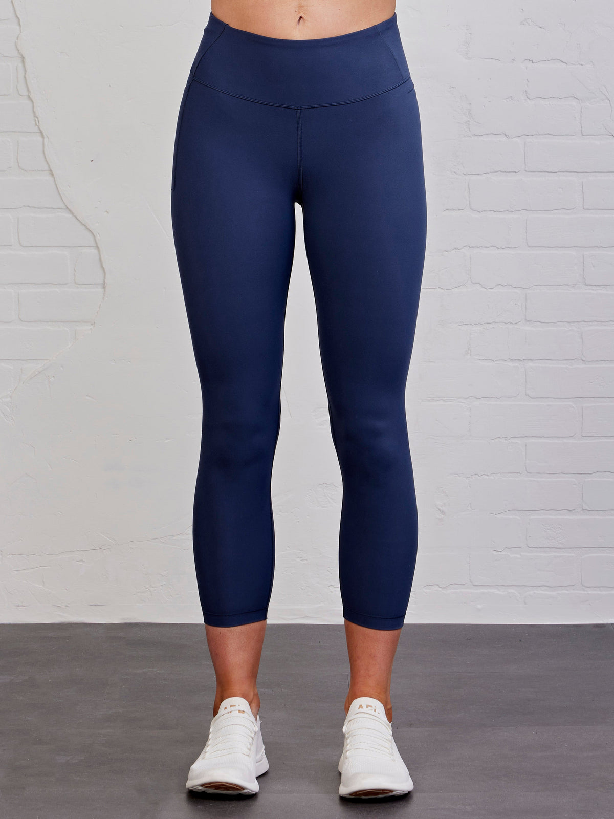 tasc Performance Sculptive Pocket 7/8 Legging - Midnight