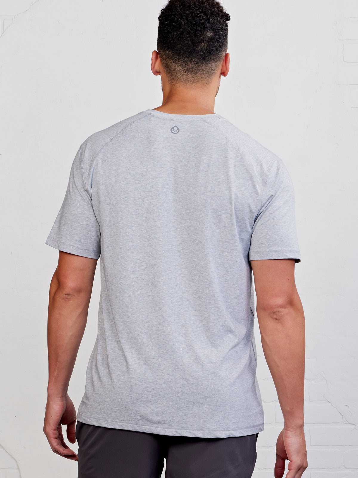 tasc Performance Carrollton V-Neck T-Shirt - Perfect Gray Heather