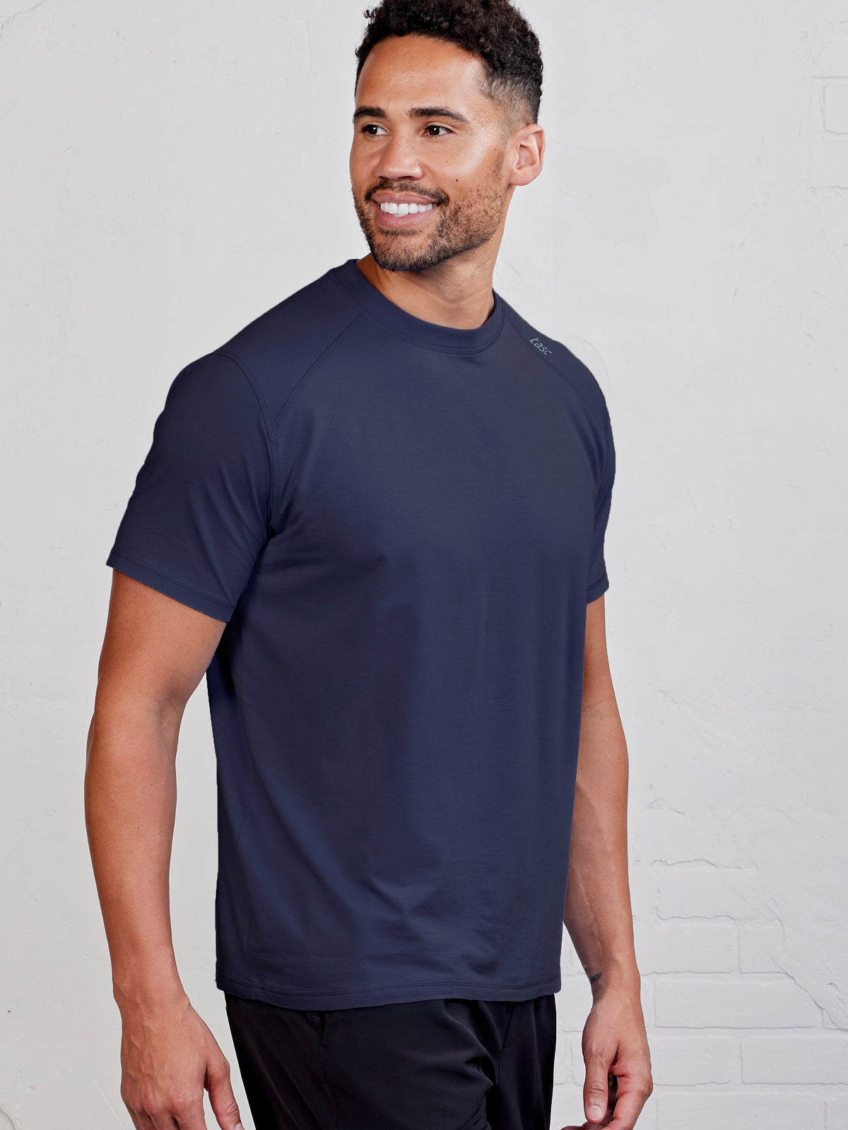 tasc Performance Carrollton Fitness T-Shirt - Classic Navy