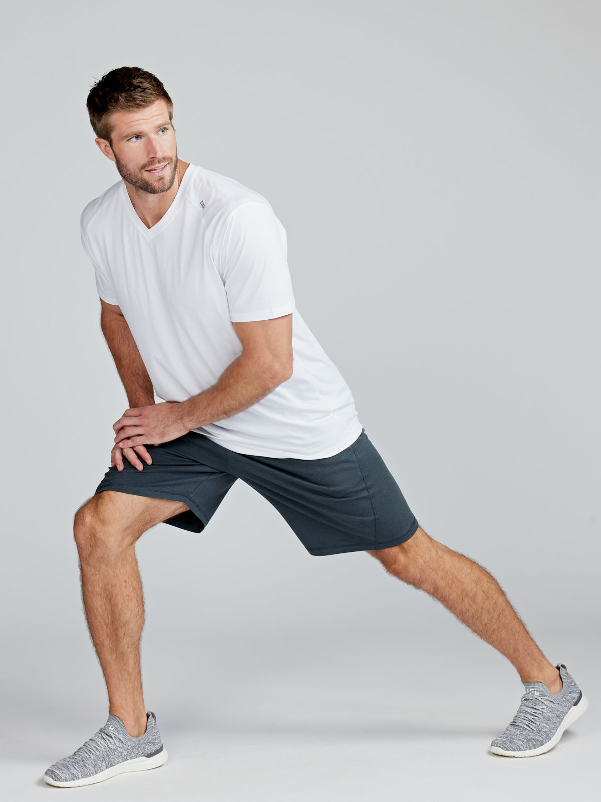 tasc Performance Carrollton Fitness V-Neck T-Shirt - Classic Navy Heather