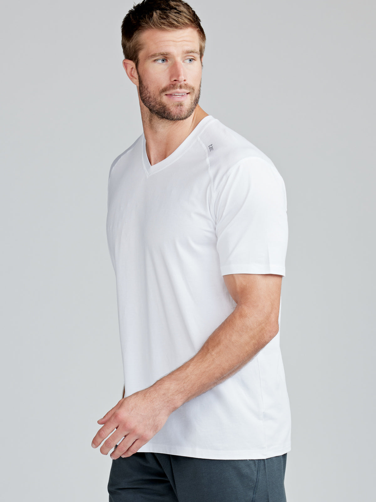 tasc Performance Carrollton Fitness V-Neck T-Shirt - Classic Navy Heather