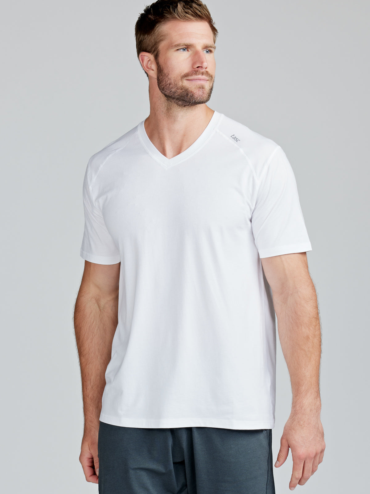 tasc Performance Carrollton Fitness V-Neck T-Shirt - Classic Navy Heather